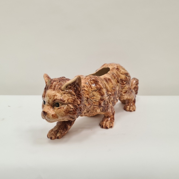 Majolica Style Prowling Cat