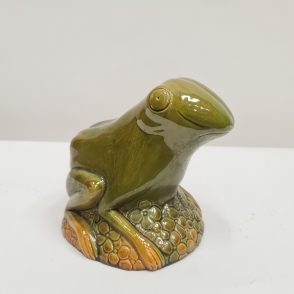 Majolica Style Frog Money Box