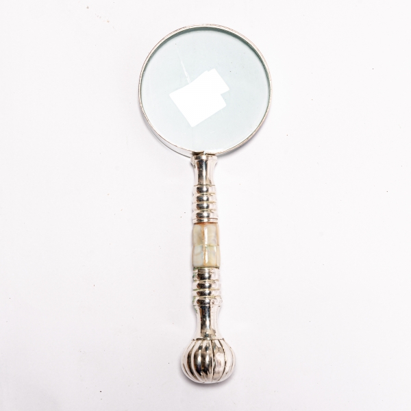 Magnifying Glass - Silver 