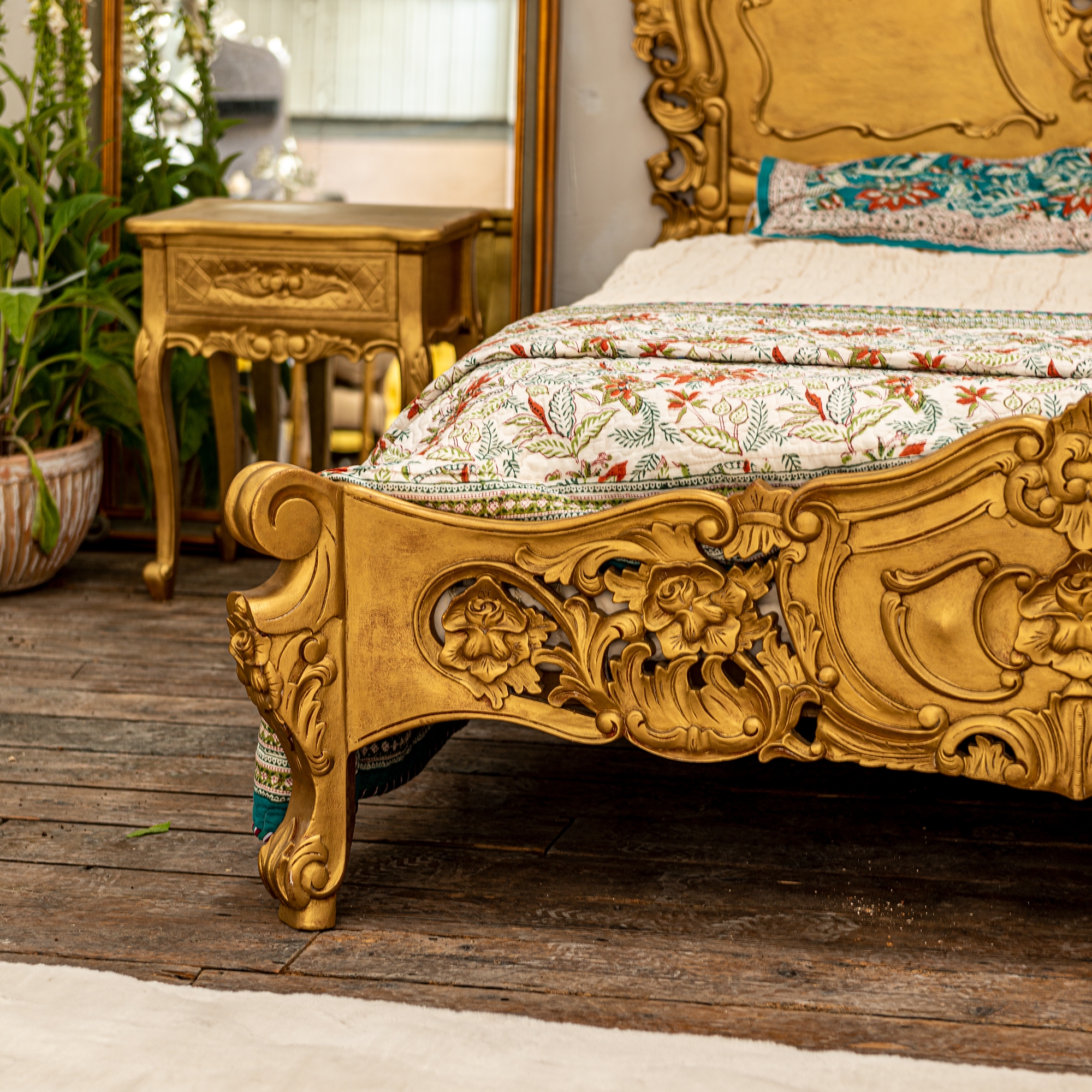 King Size Bed - Gold