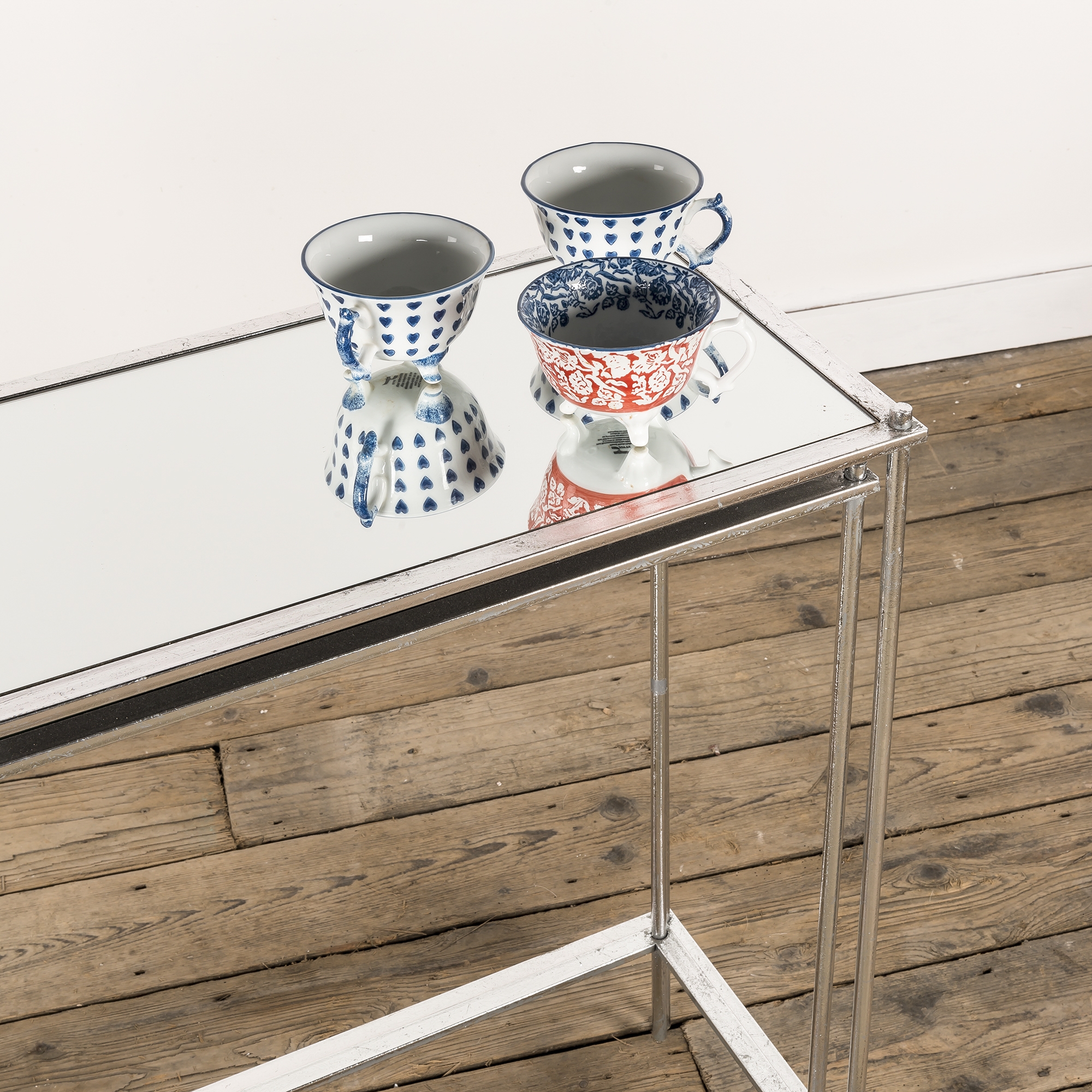 Gin Shu Metal Large Side Table - Silver Gilt Leaf